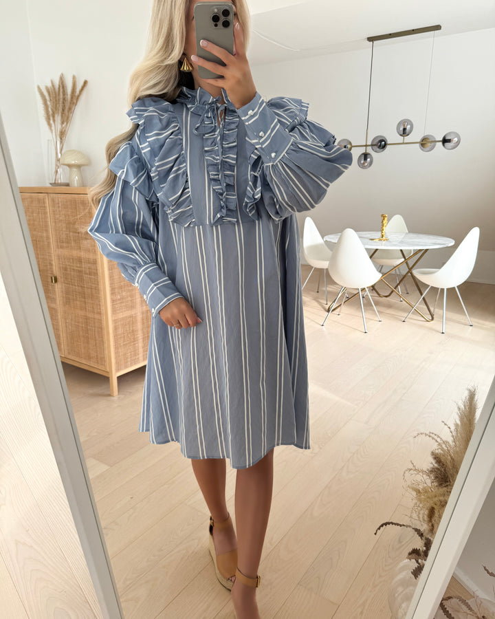 Stories from the Atelier kjole like always blue