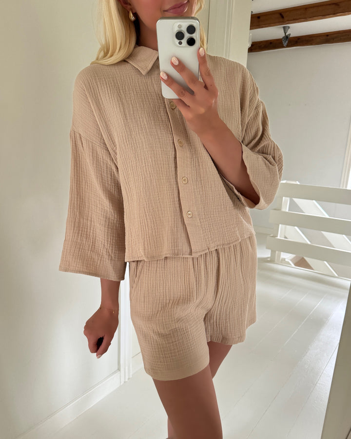 Vero Moda skjorte natali crop irish cream