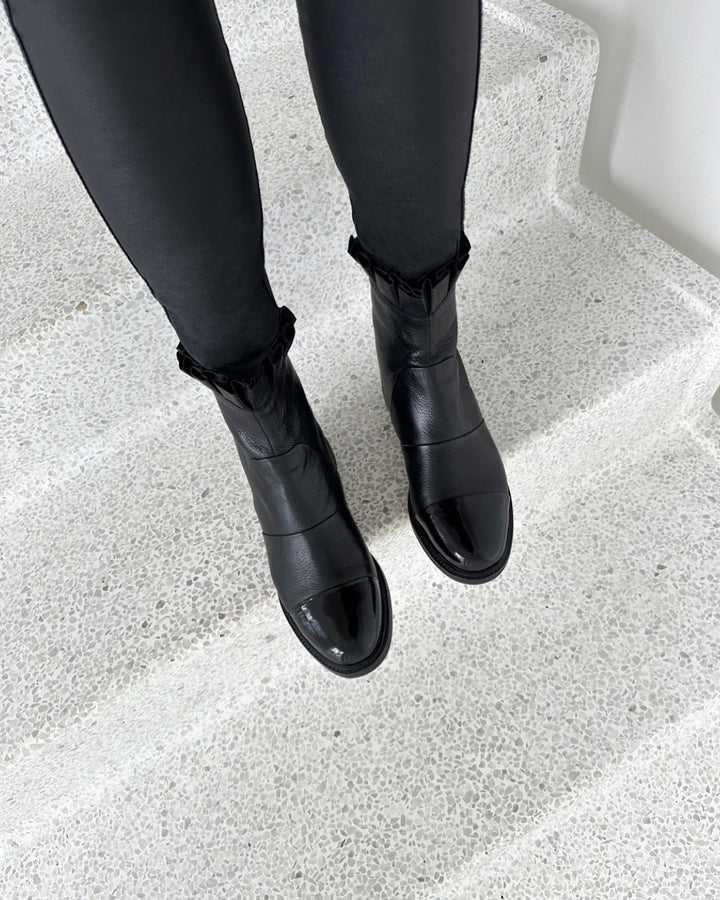 Copenhagen Shoes støvler margaret black w/patent toe