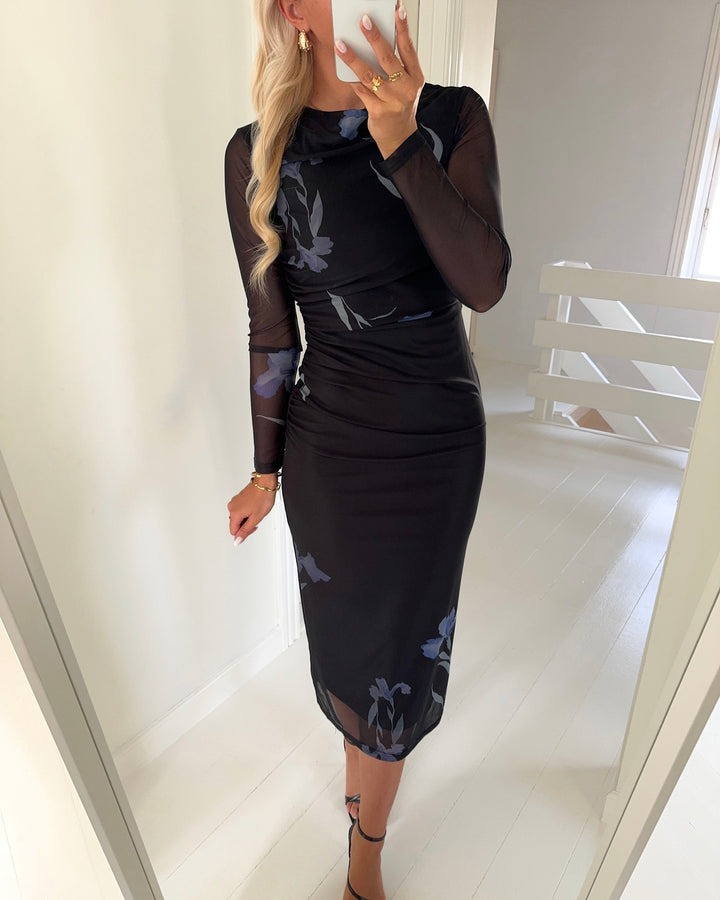 Sister's Point kjole new esme blue flower