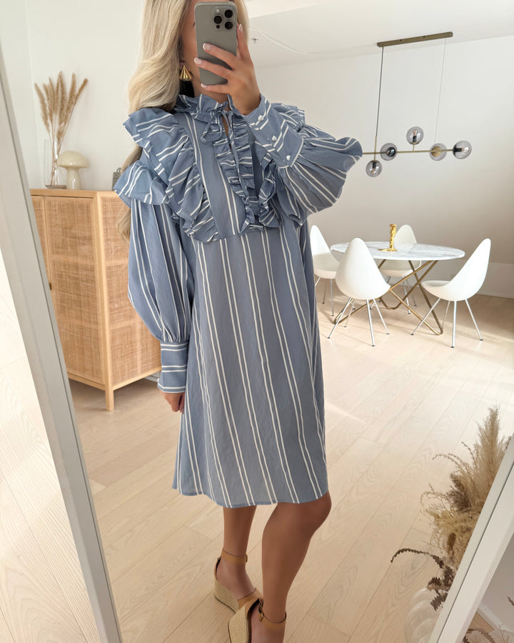 Stories from the Atelier kjole like always blue