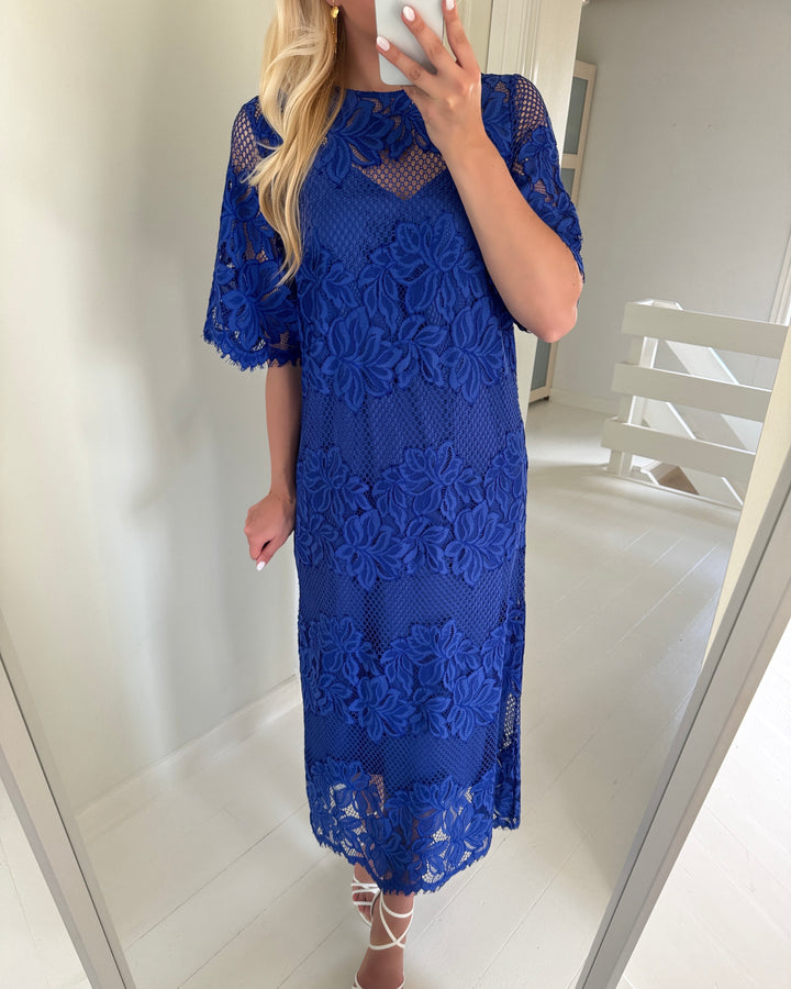 Y.A.S kjole lacely 2/4 long dazzling blue