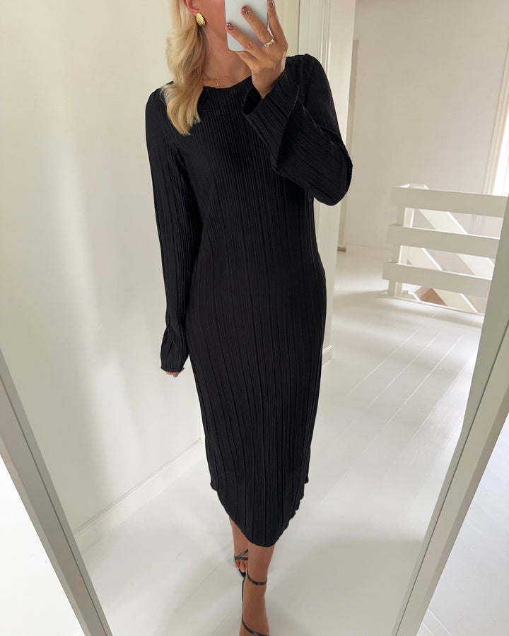 Only kjole pery ls long boat neck black