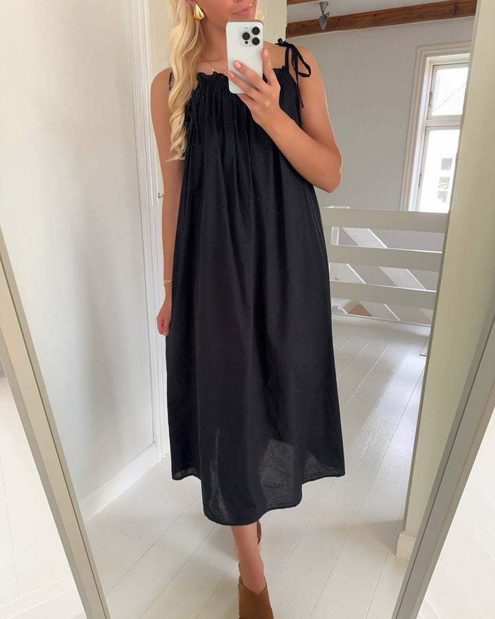 Aware by Vero Moda roxanne sl calf volume black