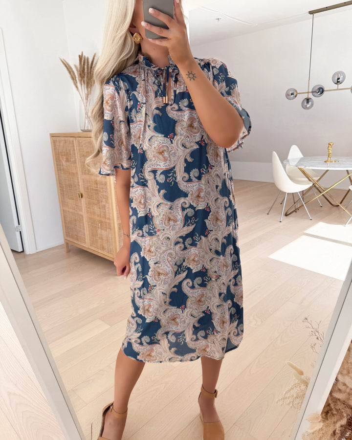 Love&Divine kjole love1140 blue paisley