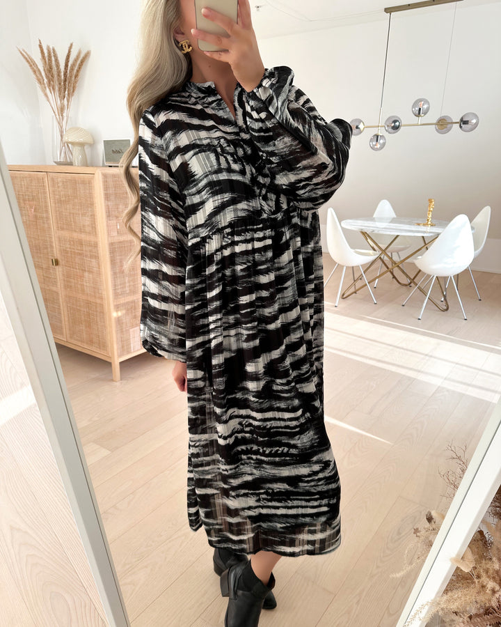 Love&Divine kjole love1022 grey/black