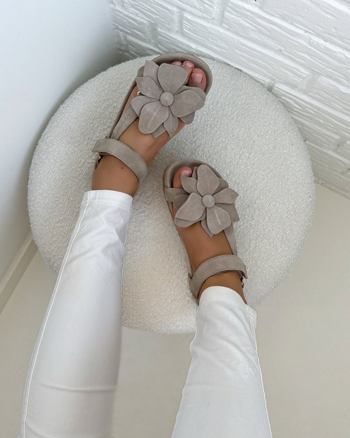 Copenhagen Shoes sandal my flowers biscuit