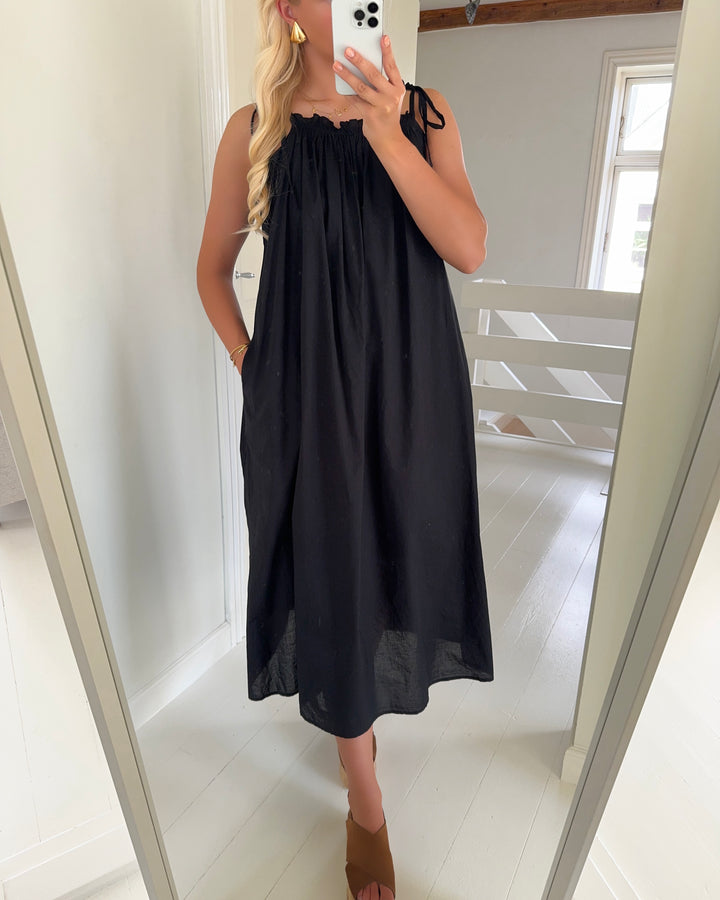 Aware by Vero Moda roxanne sl calf volume black