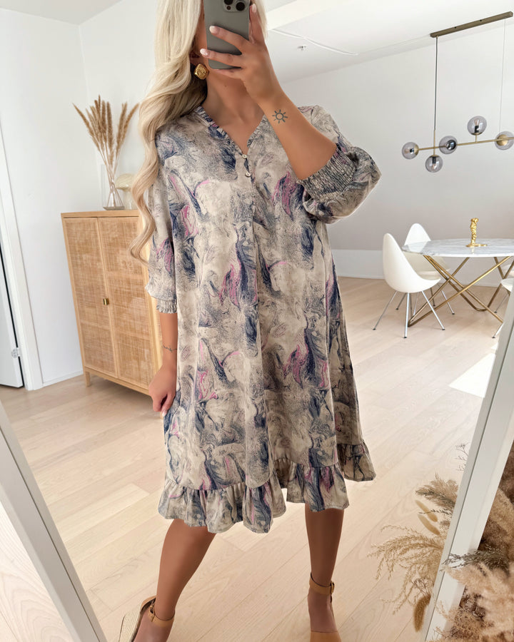 Love&Divine kjole love1129 marble print