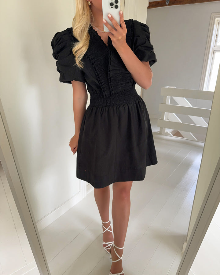 Y.A.S kjole sakera 2/4 black