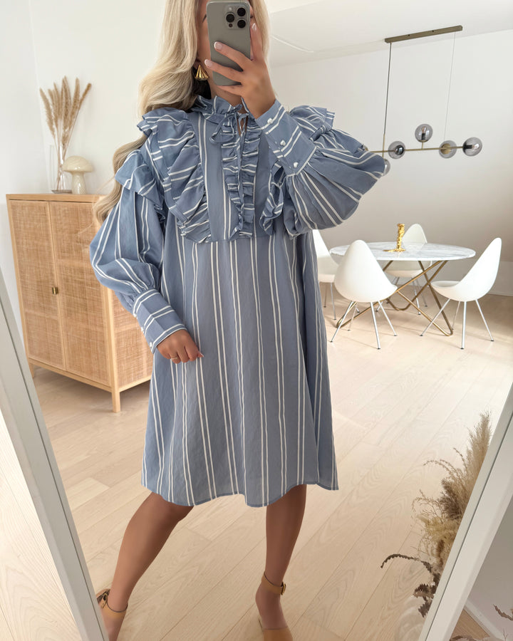 Stories from the Atelier kjole like always blue