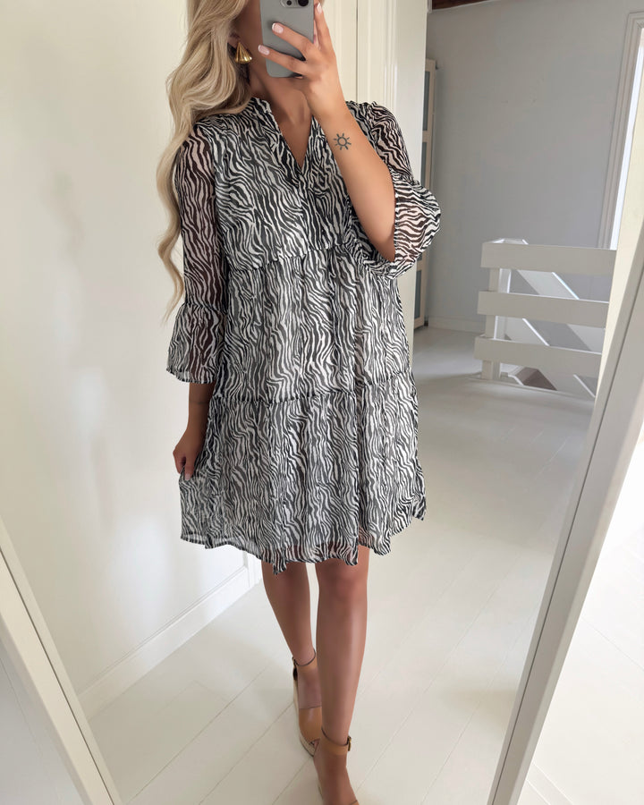 Vero Moda kjole smilla 3/4 short snow white/zebra