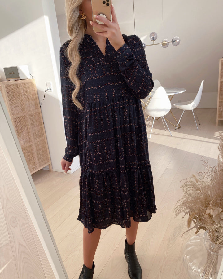 Love&Divine kjole love346-21 navy zig