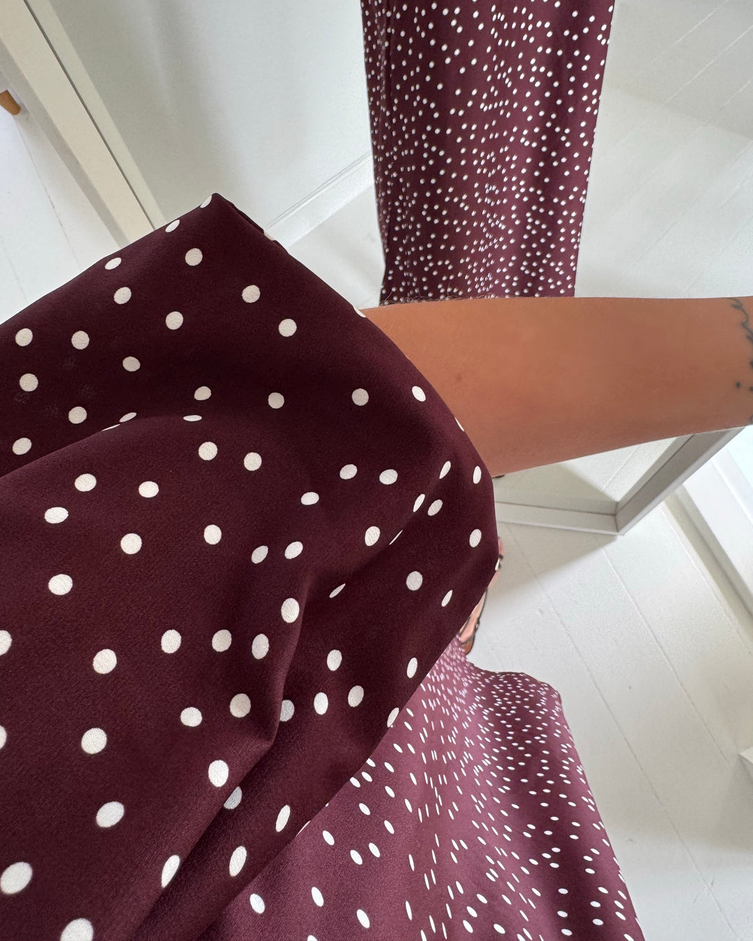 Sister's Point kjole ventia-dr11 bordeaux/dot - FORUDBESTILLING LEV. UGE 39
