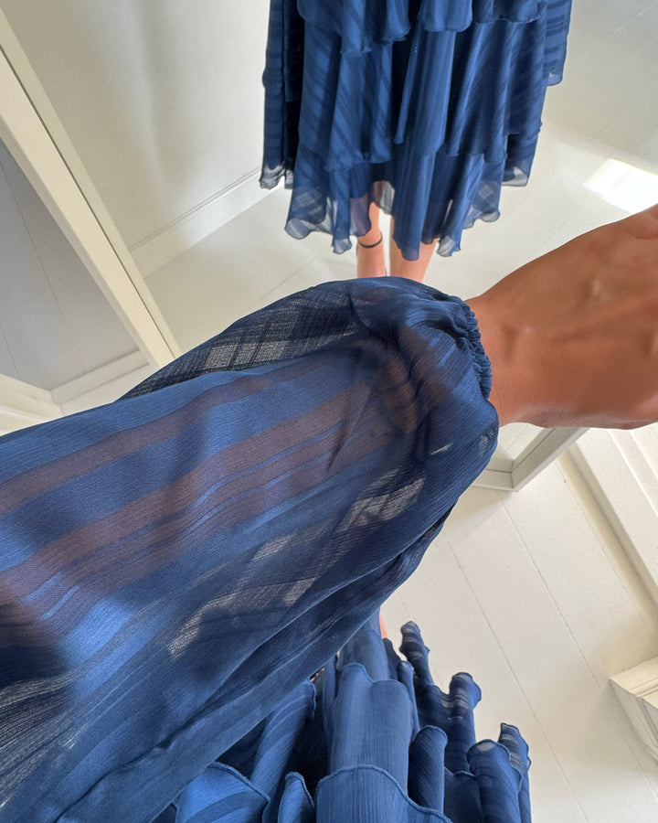 Y.A.S kjole cruella ls midi navy peony