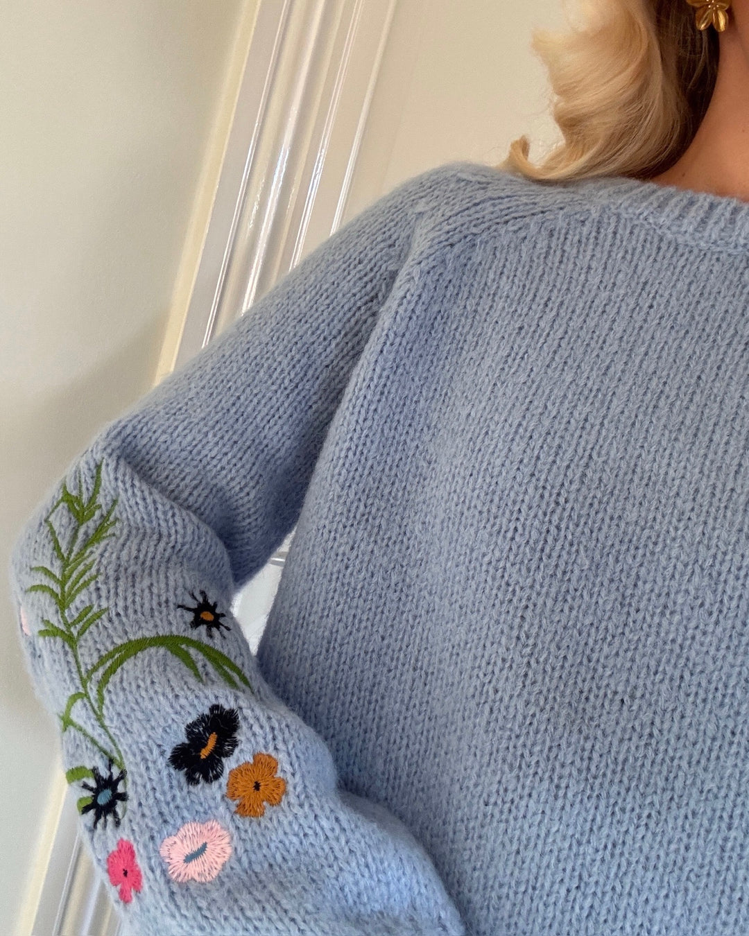 Vero Moda striktrøje aster ls o-neck brunnera blue/w. emb