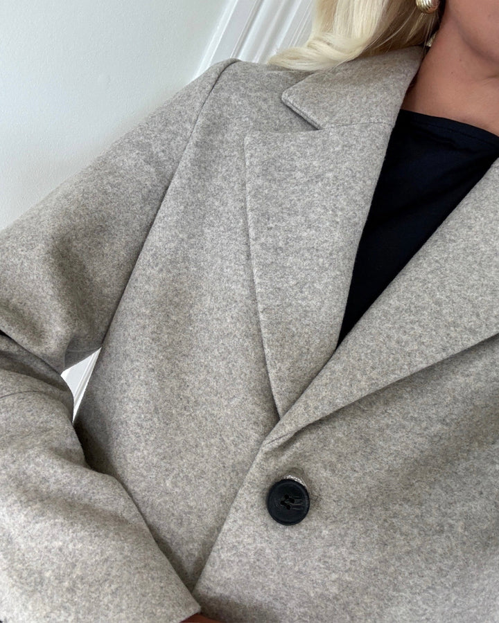 Vero Moda frakke fortunesara long silver mink/melange