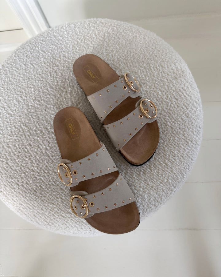 Only sandal maxi-16 pu studs buckle creme