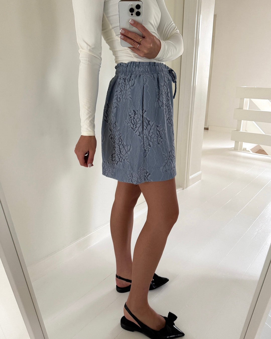 Love&Divine shorts love970-7 d.blue