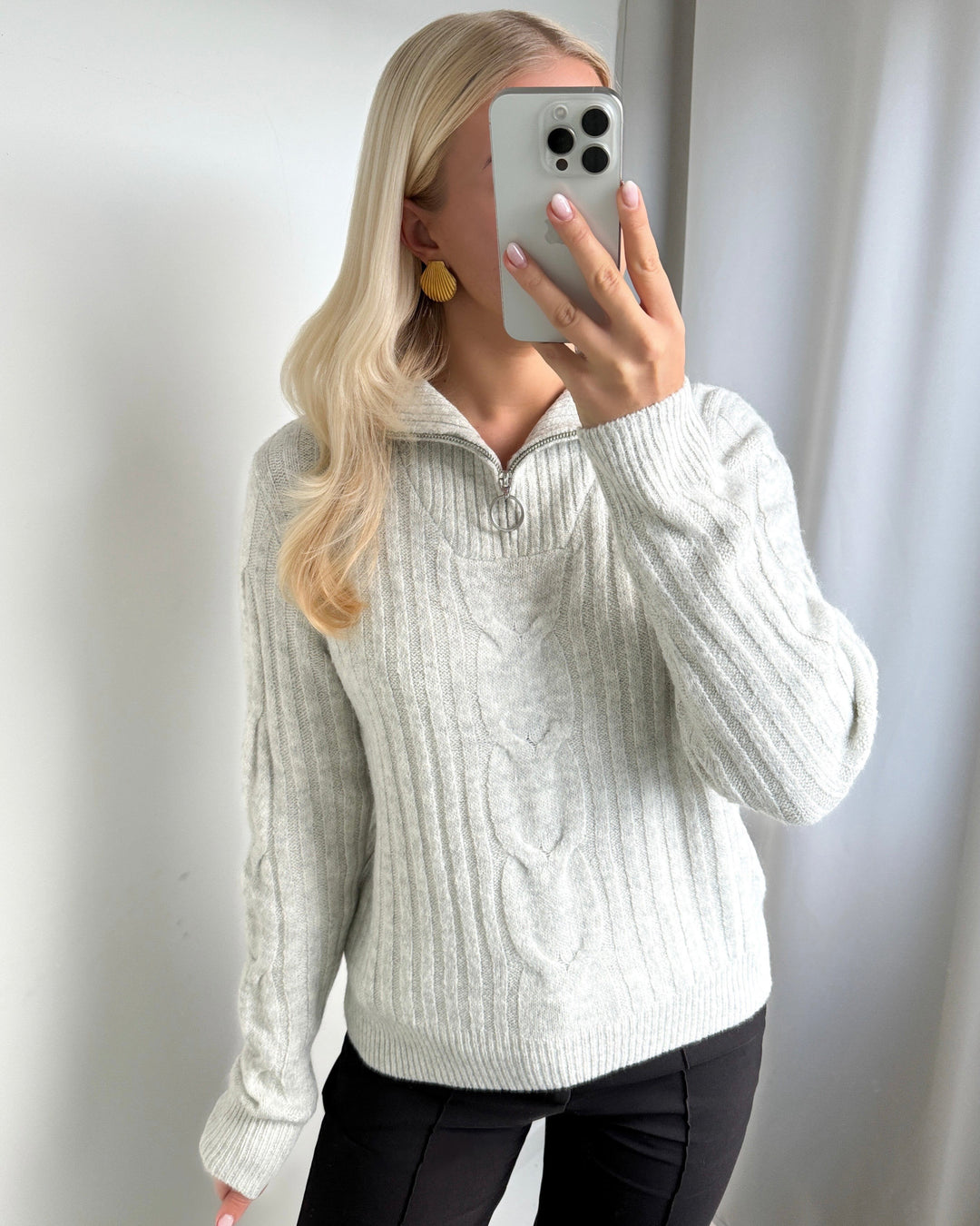 JDY striktrøje andrea l/s zip cable super light grey melange