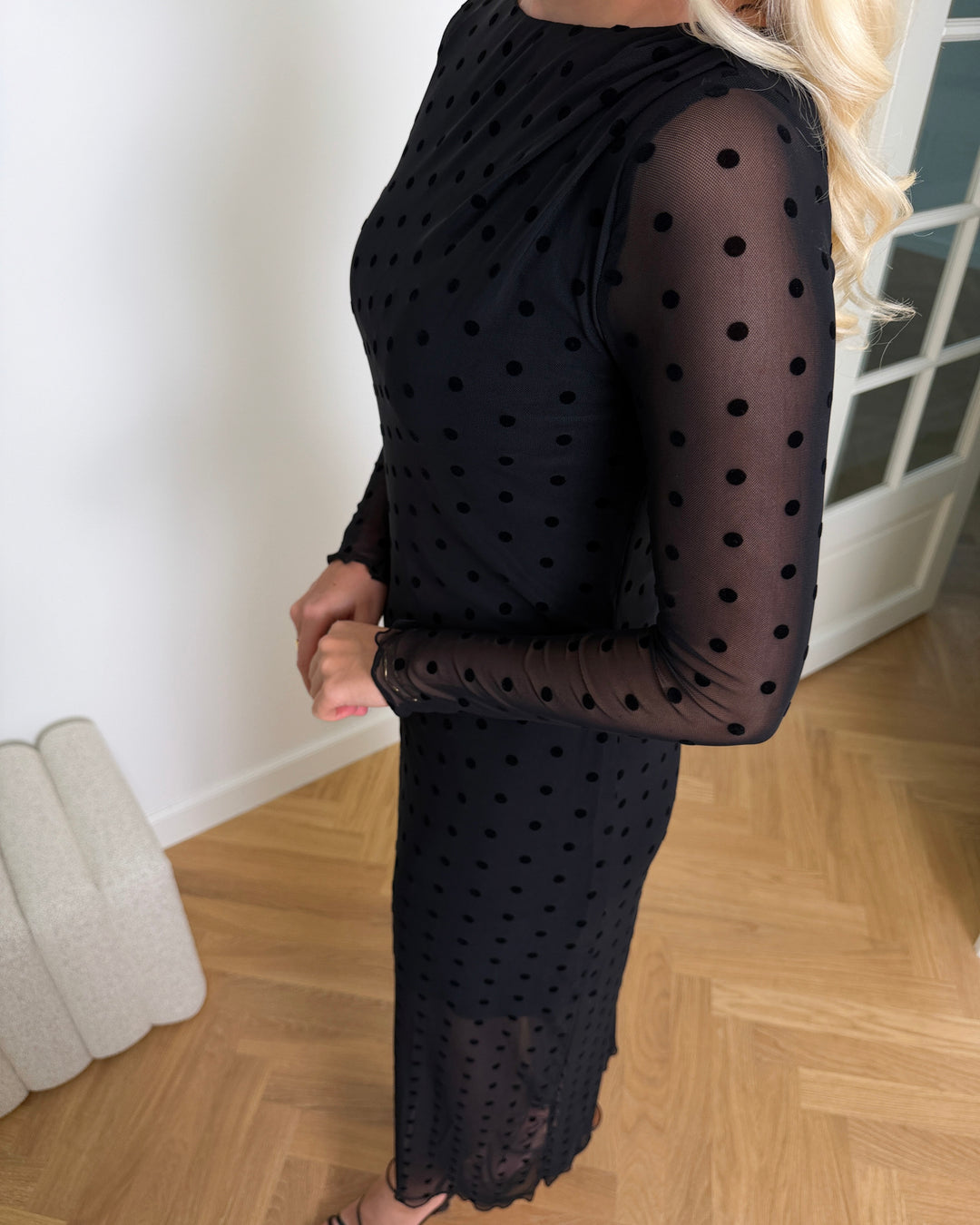 Vero Moda kjole lova ls mesh 7/8 black/dots flock