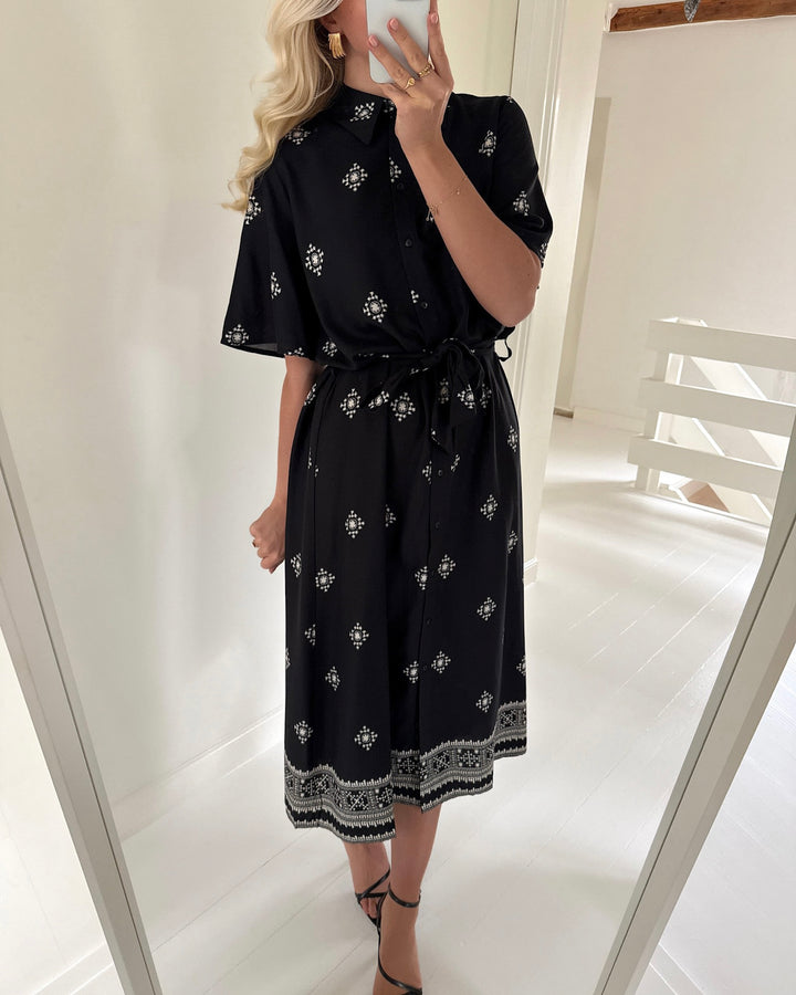 JDY kjole maggie life 2/4 black/pristine ethnic