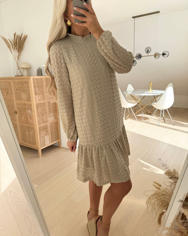 Vero Moda kjole becca ls o-neck short silver lining