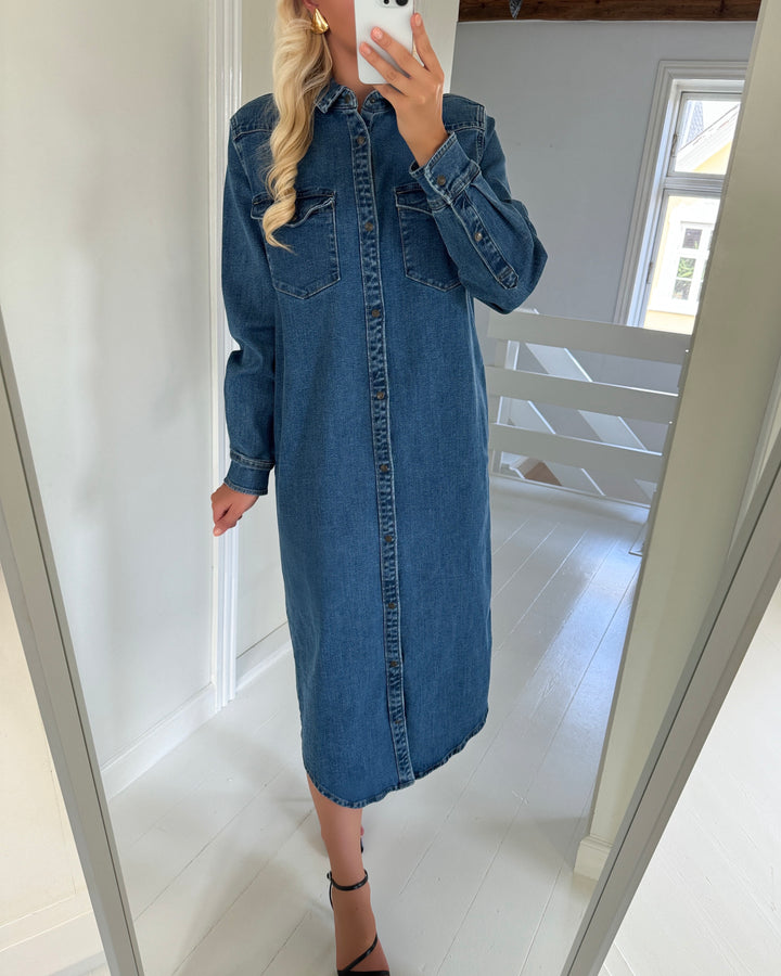 Sister's Point skjortekjole onea-l.dr mid blue wash