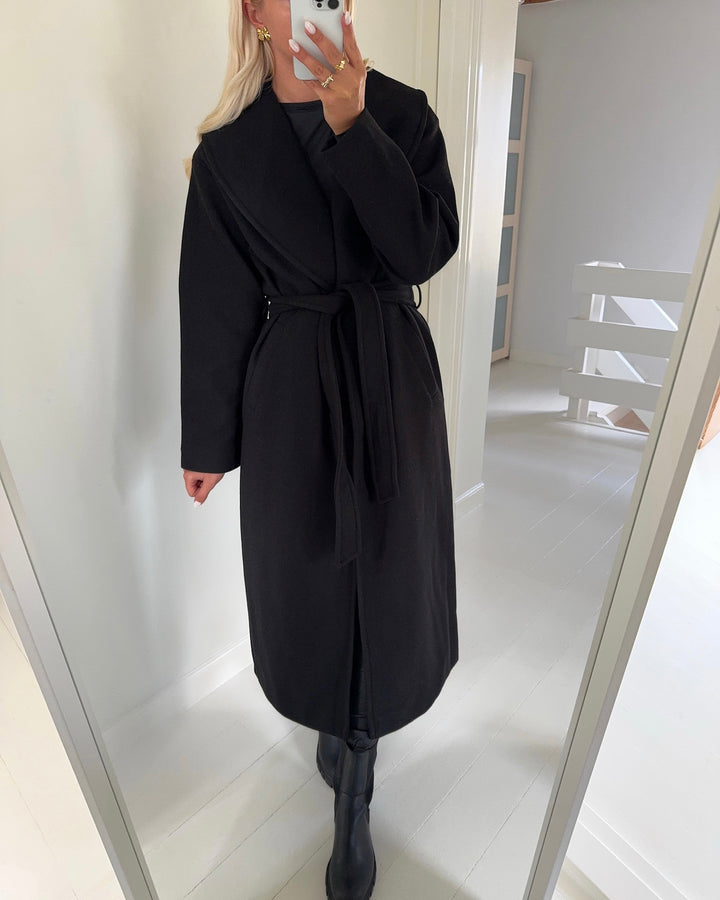 Vero Moda frakke anne bergen xtra long black