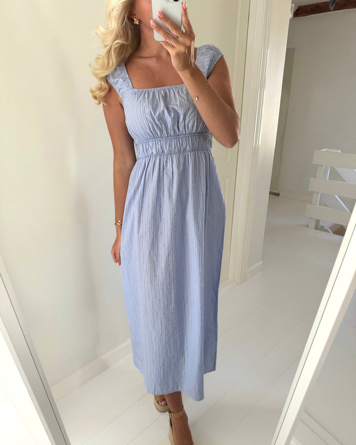 Vero Moda kjole leya sl 7/8 stripe brunnera blue/black
