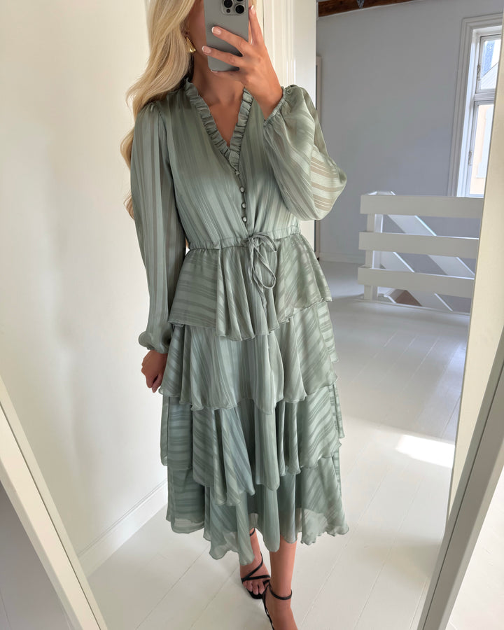 Y.A.S kjole cruella ls midi green milieu