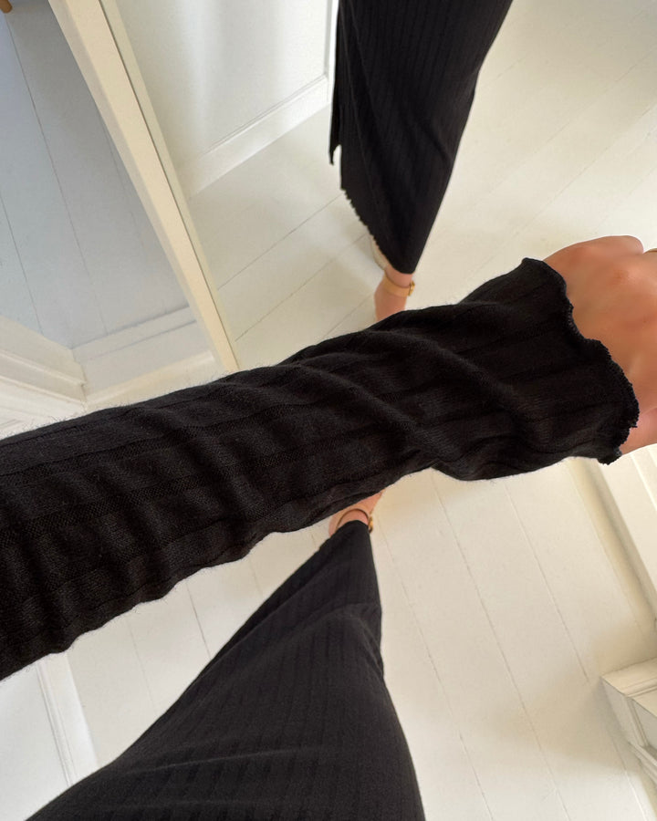 Pieces kjole iris ls ankle black - FORUDBESTILLING LEV. UGE 35