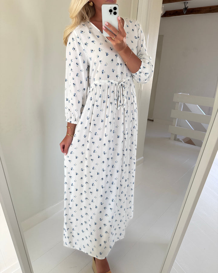 JDY kjole sezen life 3/4 cloud dancer/blue ditsy flower