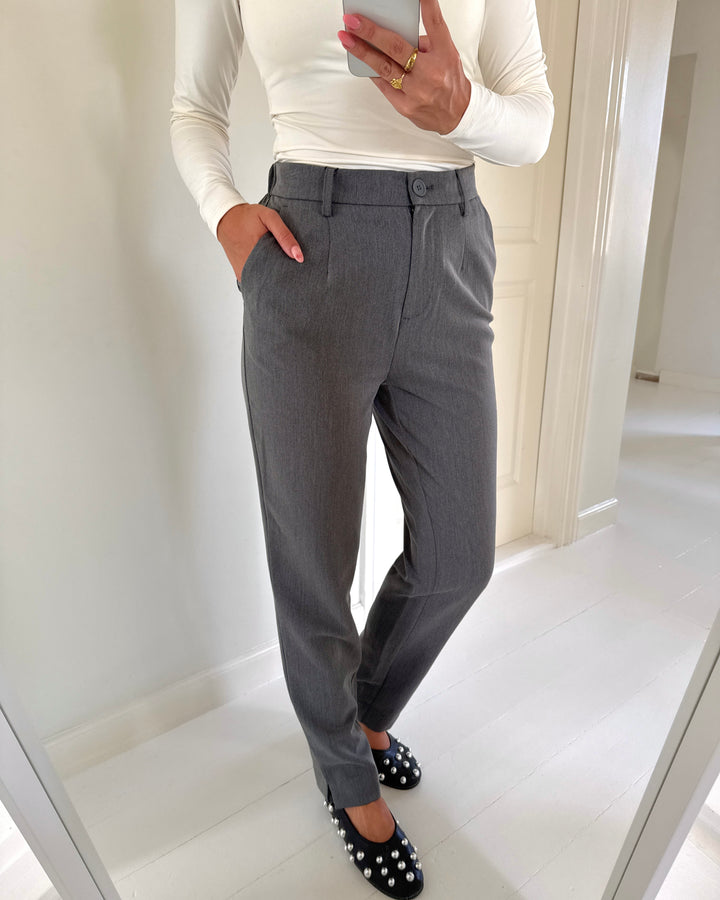 Pieces bukser kamil hw ankle dark grey melange