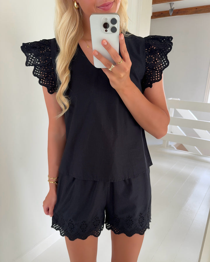 Only top lou life em ss frill black