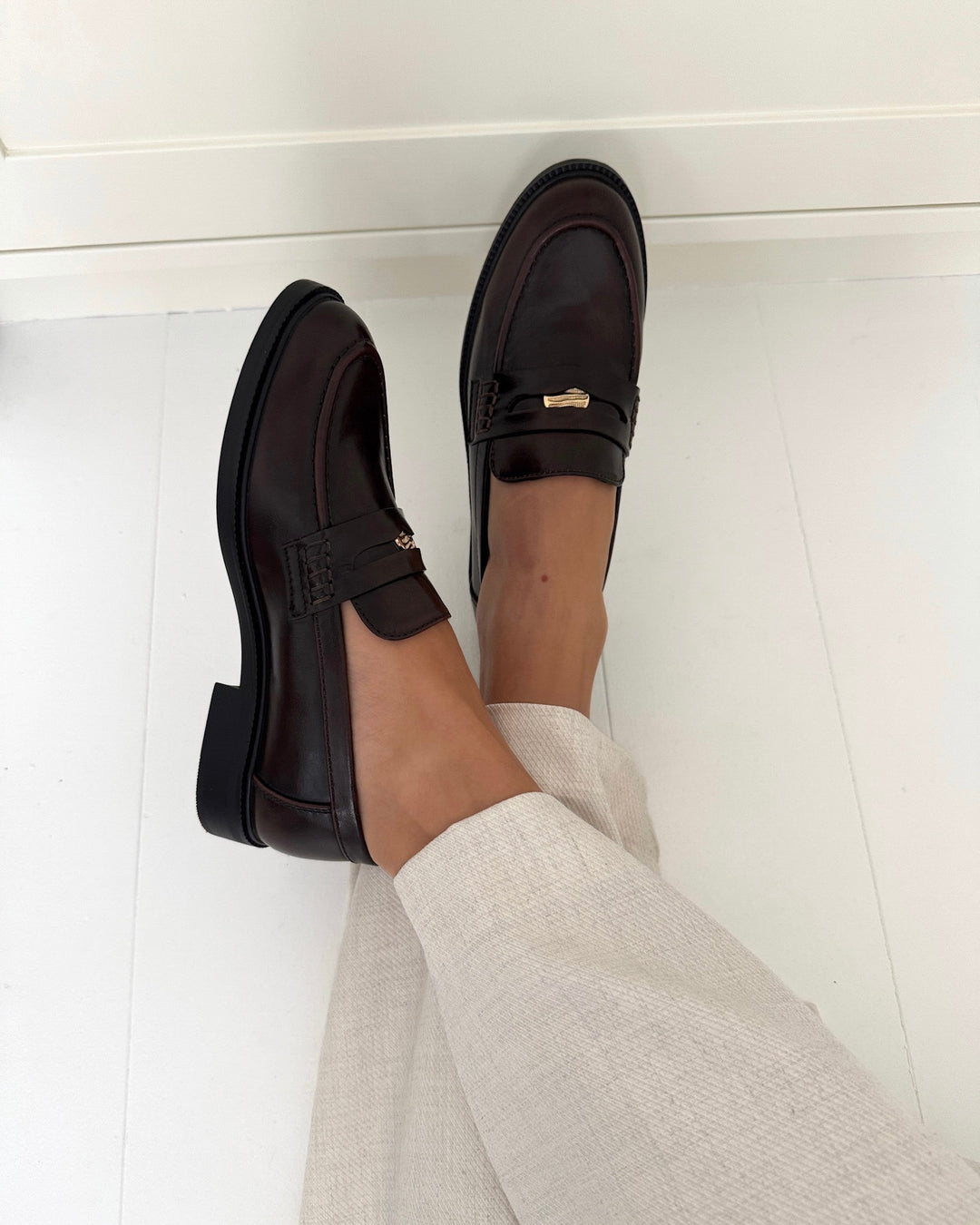 Only loafer lux-12 button decadent chocolate
