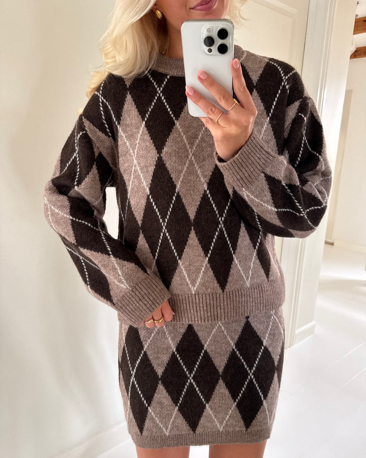 JDY striktrøje bianka ls argyle knit chocolate torte argyle