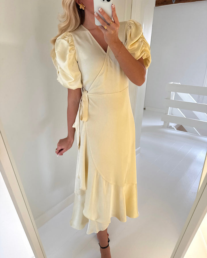 A-View kjole sinda pale yellow