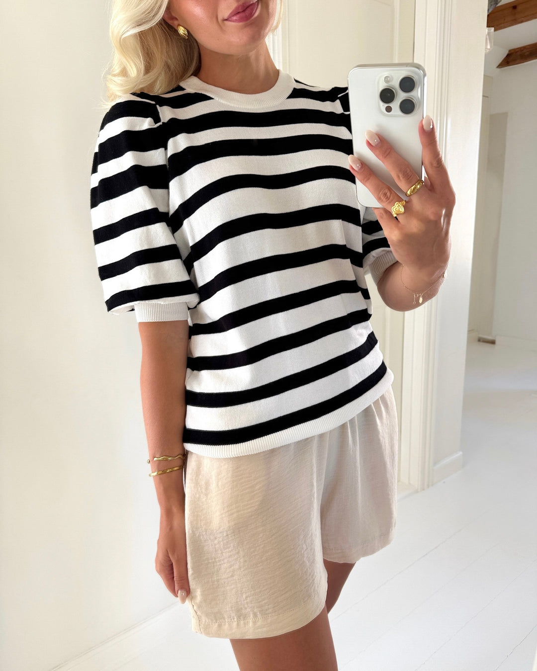 Sister's Point top halia-ss1 cream/black
