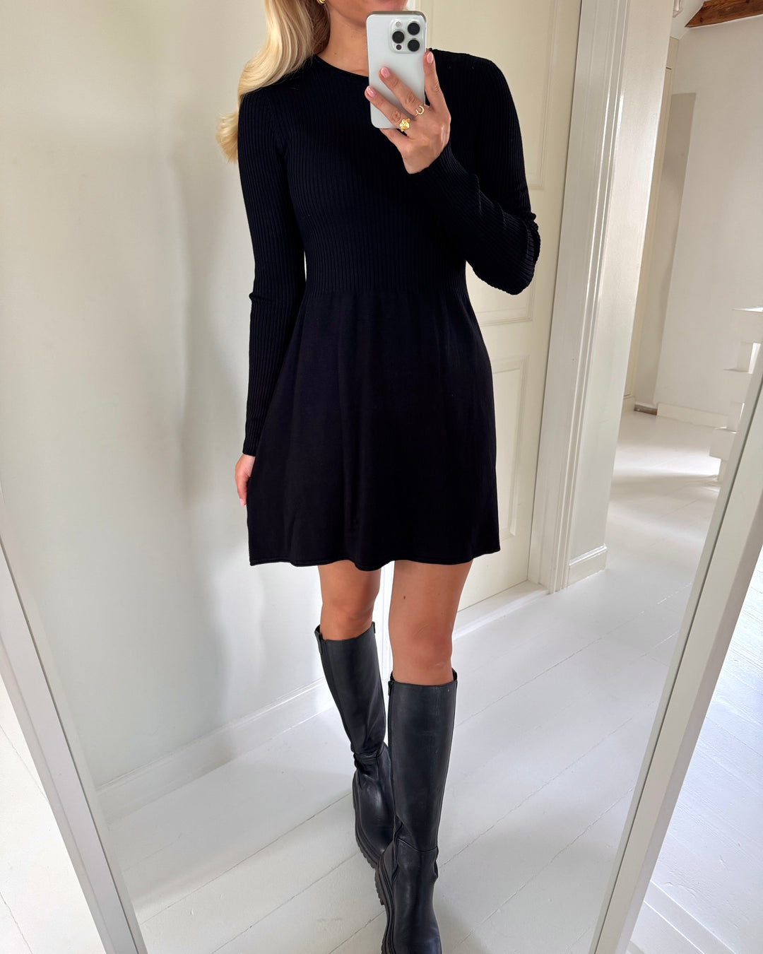 Only kjole alma ls o-neck knit black