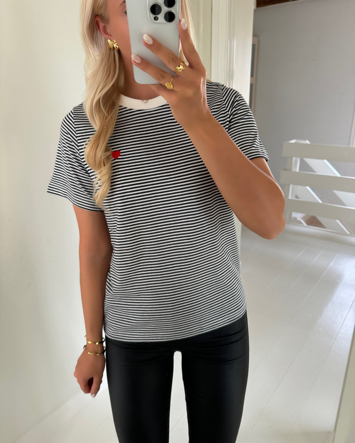 JDY t-shirt pisa ss print cloud dancer/sky captain stripes and bittersweet heart
