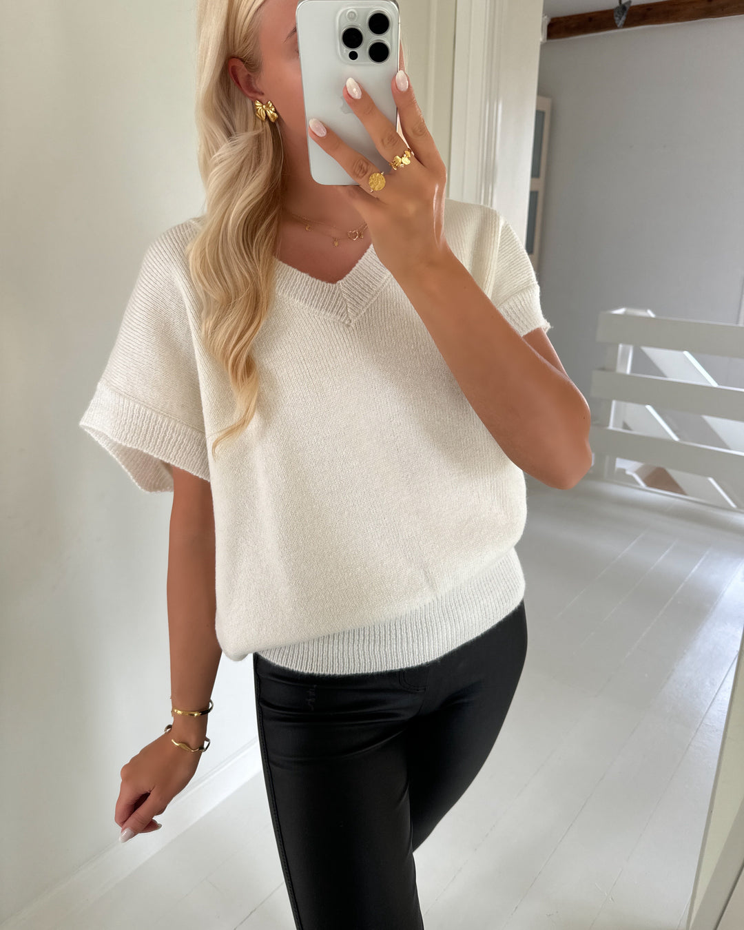 Sister’s Point top marka cream