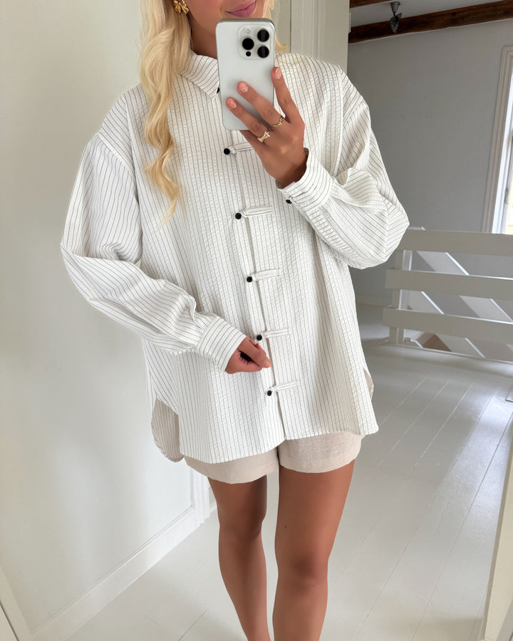 Y.A.S skjorte tiro ls oversize star white/black