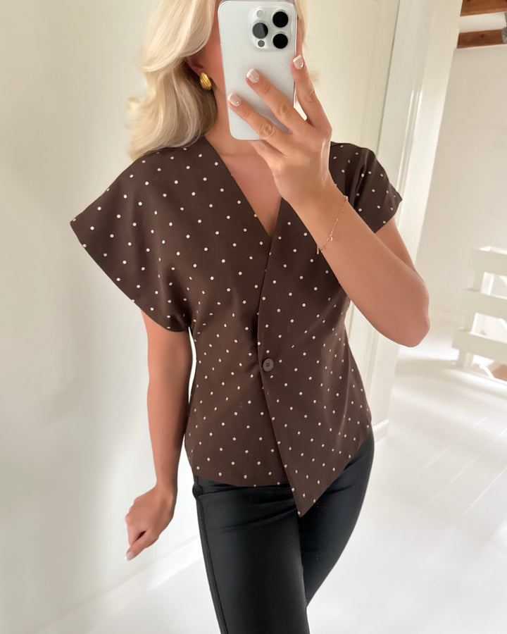 Sister's Point top n.gevela-ve brown dot