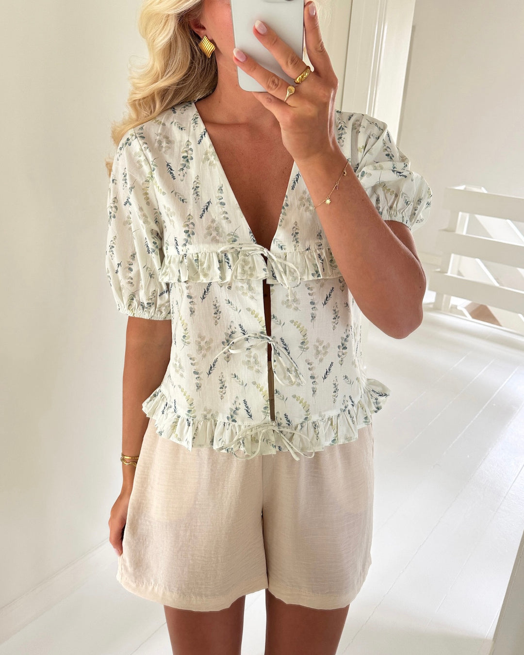 Sister's Point top inusa-tie2 cream/flower