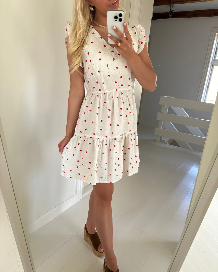 Vero Moda kjole odette sl frill short wvn ha lcs snow white/strawberry