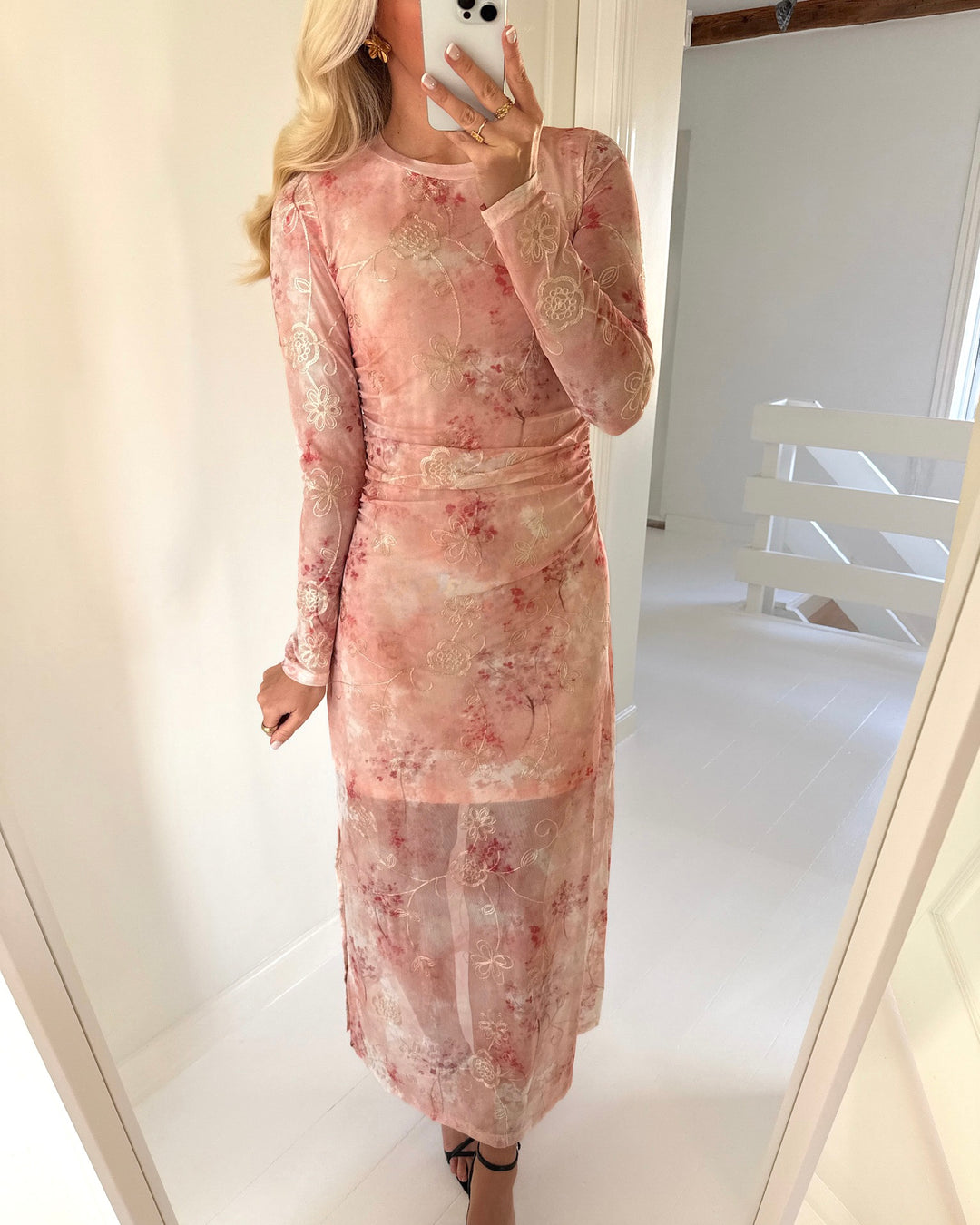 A-View kjole naja peach