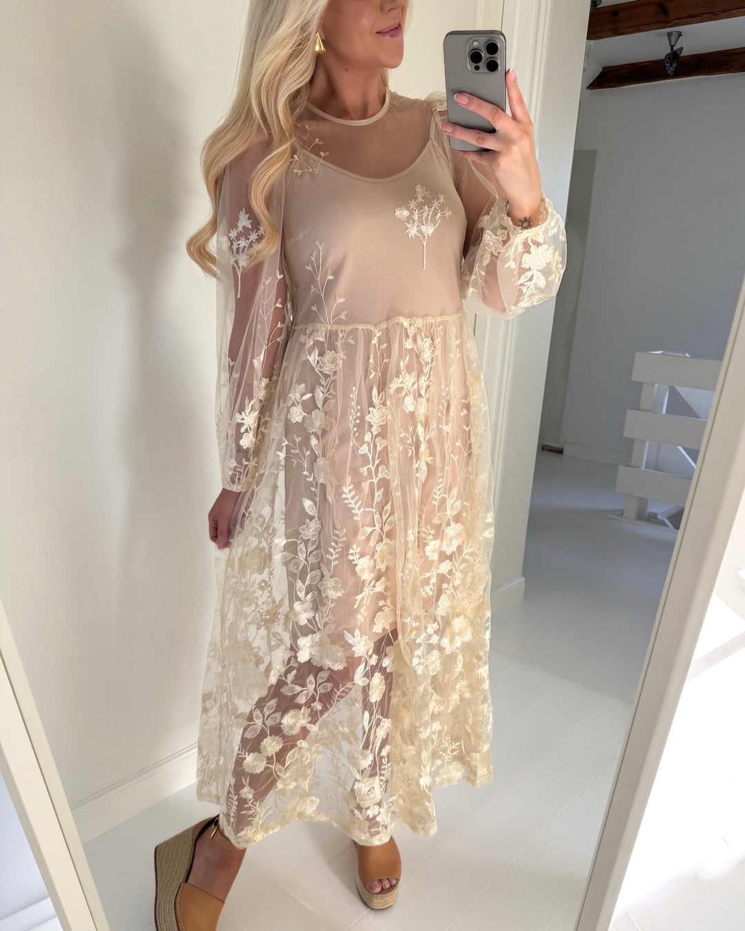 A-View kjole fuschia pale yellow