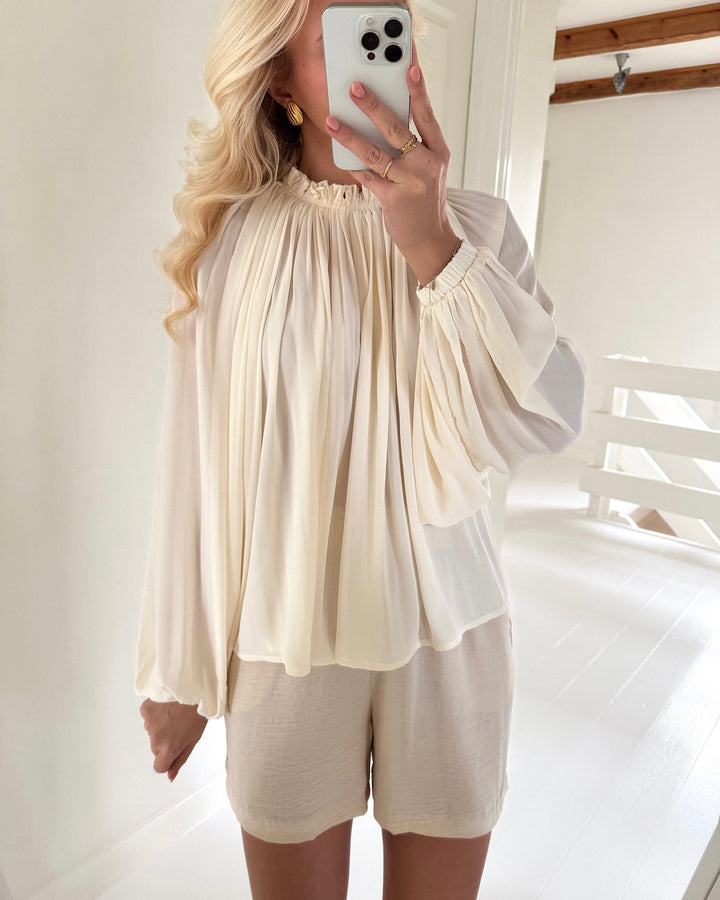 Y.A.S top bella ls pristine
