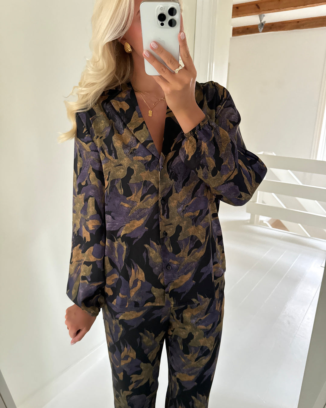 Love&Divine skjorte love1422 black flower